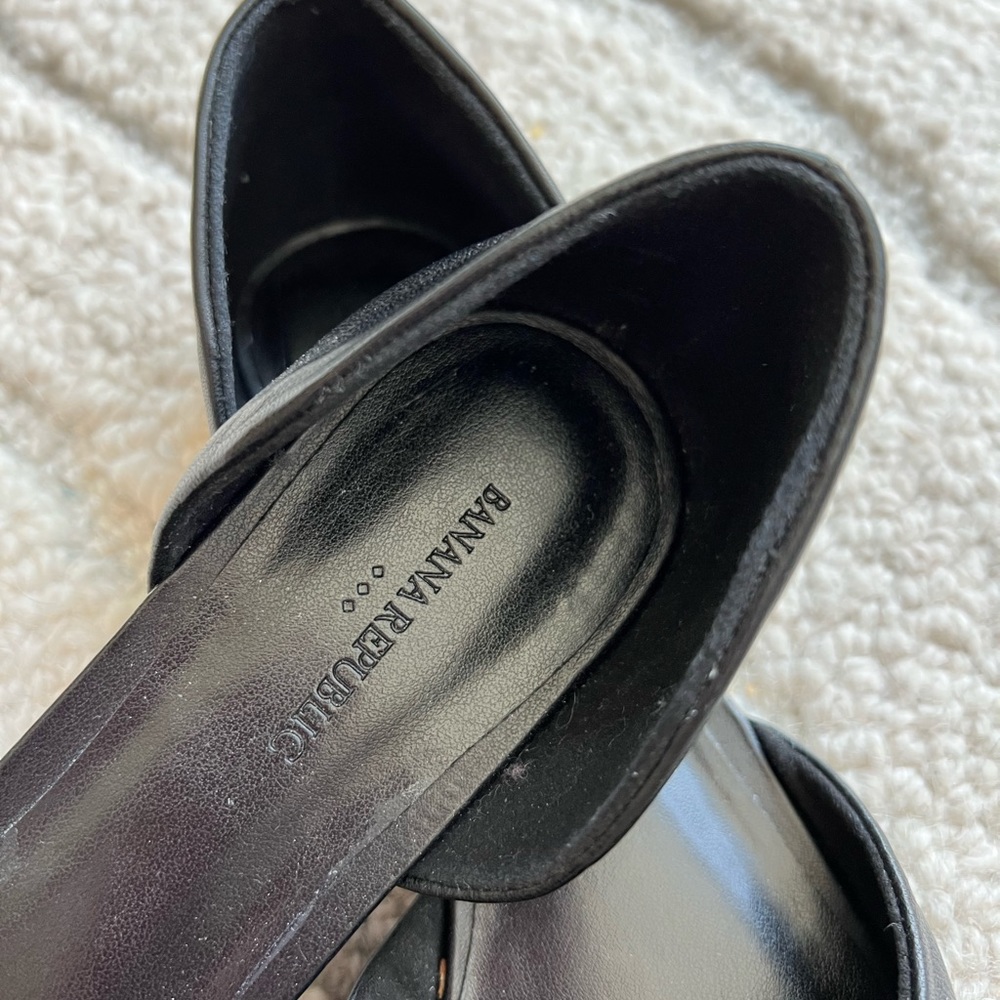 Flat black from Banana Republic - Picture 7 of 7